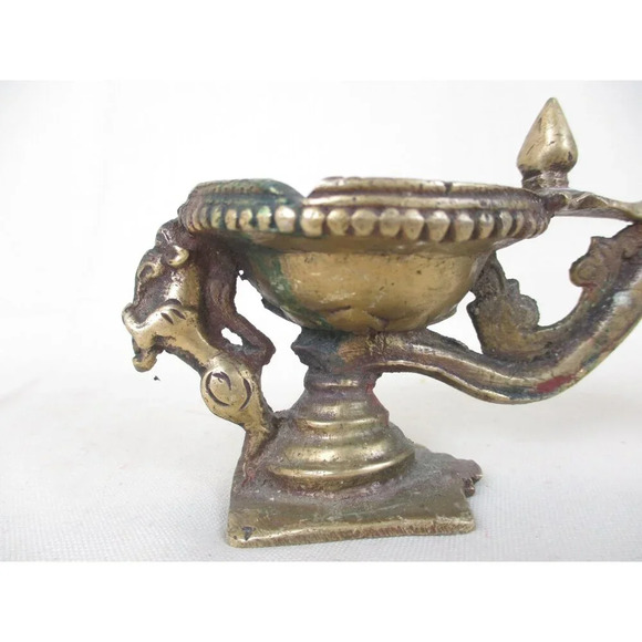 Kirtimukha elephant candle holder Candlestick metal holder Brass lion oil‎ lamp - Picture 6 of 8
